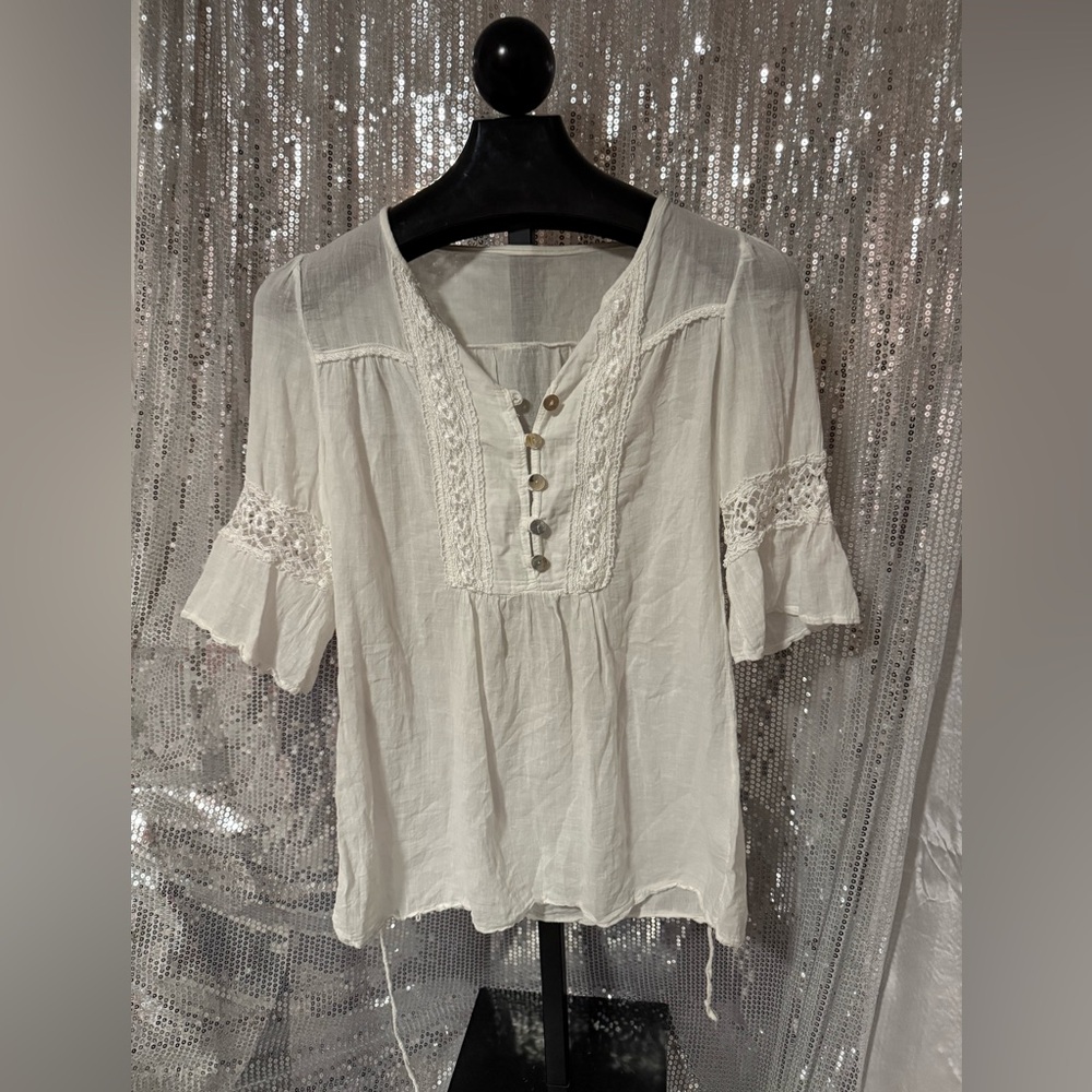Elegant White Lace Trim Blouse O/S🤍
